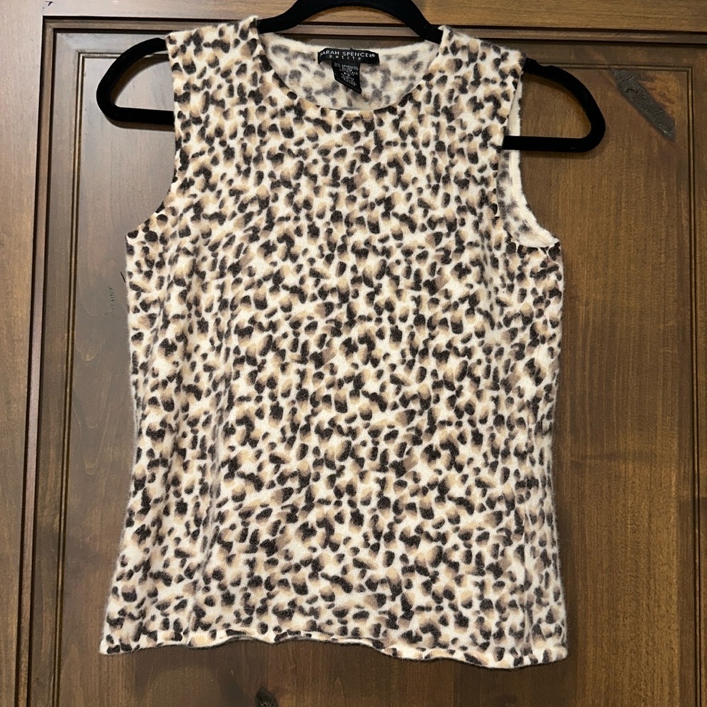 Sarah Spencer Petite small  Leopard print sleeveless sweater
